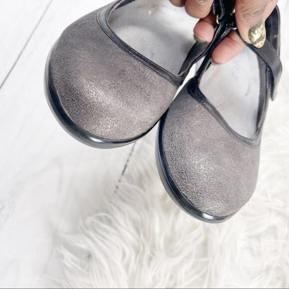 Naot Metallic‎ Pewter Suede Leather Mary Janes Slip On Flat Size 36 - Picture 4 of 4